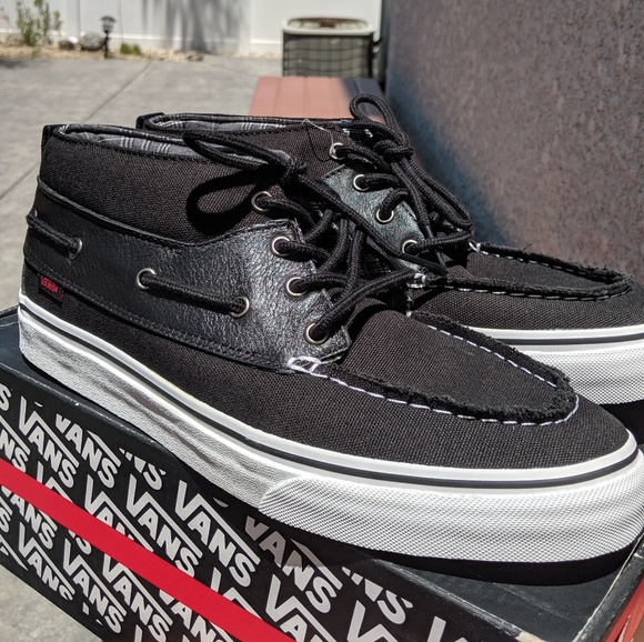 chukka del barco vans